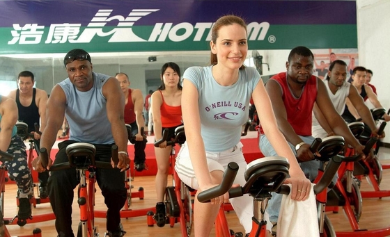 OEM Steel Air Spinning Bike Body Gym Sepeda Udara Memuat 150kg