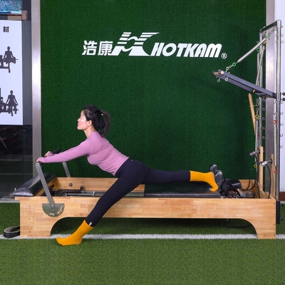 Memuat Peralatan Latihan Pilates 200kg Mesin Reformer Pilates Squat Dalam