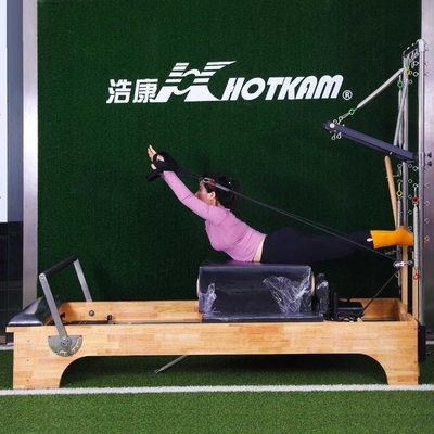 Memuat Peralatan Latihan Pilates 200kg Mesin Reformer Pilates Squat Dalam