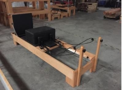 Peralatan Latihan Pilates ISO9001 Reformer Kayu Pilates OEM ODM
