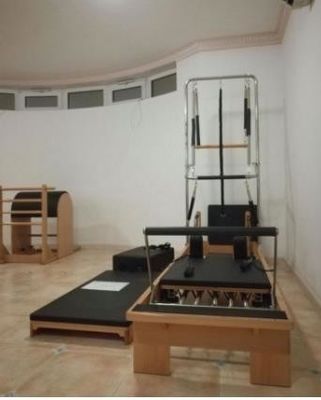 OEM Wood Steel Pilates Exercise Equipment Pilates Reformer Dengan Half Trapeze