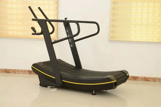3mm Tabung Komersial Melengkung Treadmill Peralatan Gym Area Lari 1500*440mm